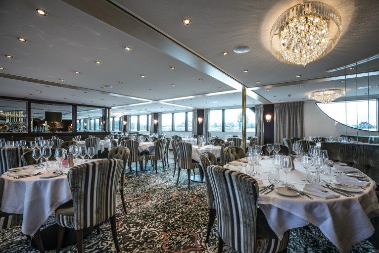 Main Restaurant on MS William Wordsworth