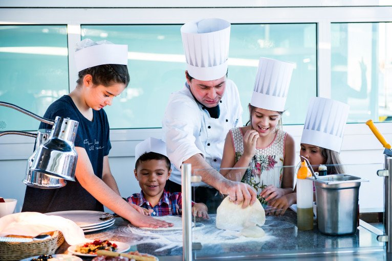UNIWORLD Boutique River Cruises gallery image