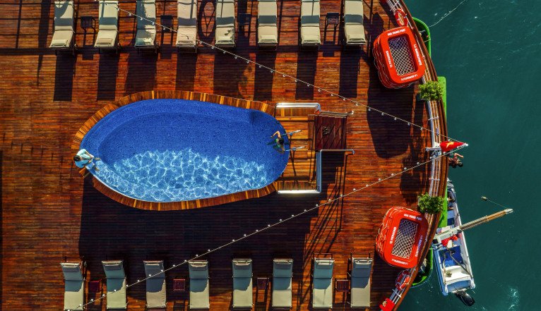 Riviera Travel gallery image