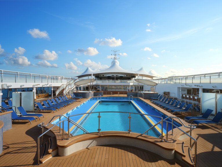 Main Pool on Norwegian Spirit