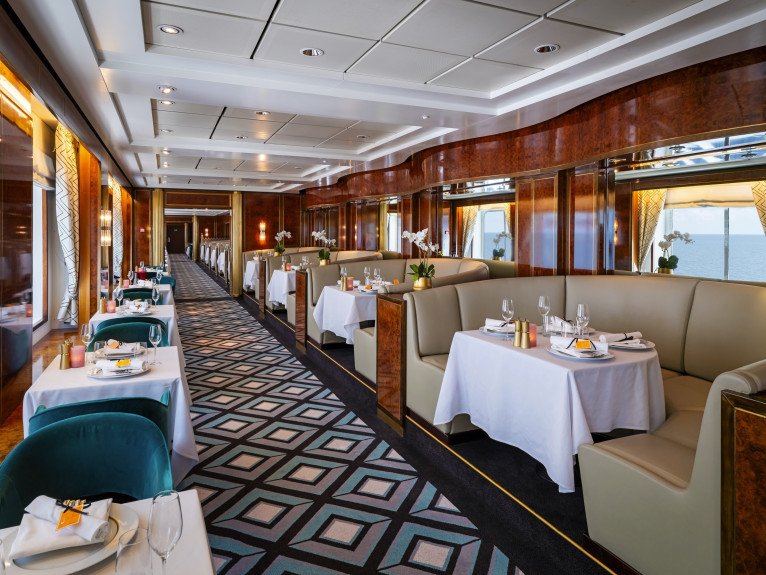 Le Bistro on Norwegian Sky