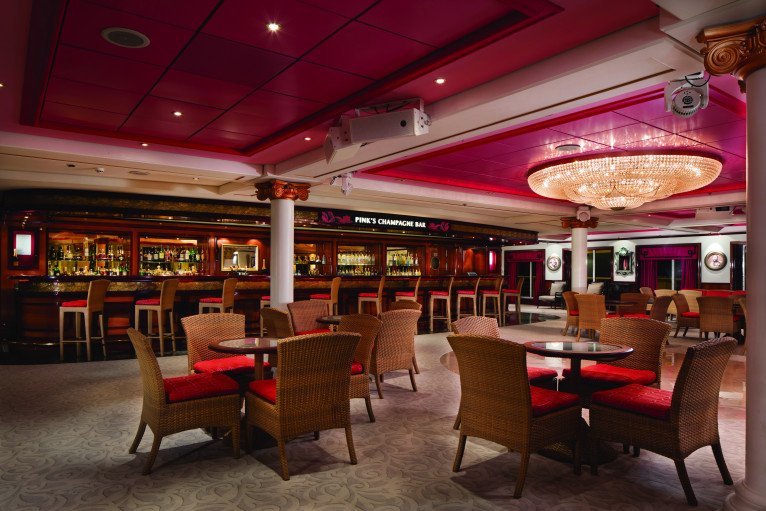 Pink's Champagne Bar on Pride of America