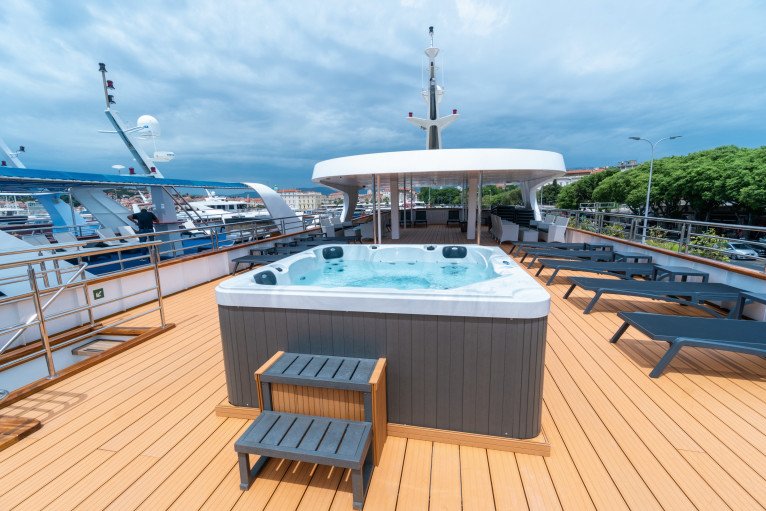 Sun Deck