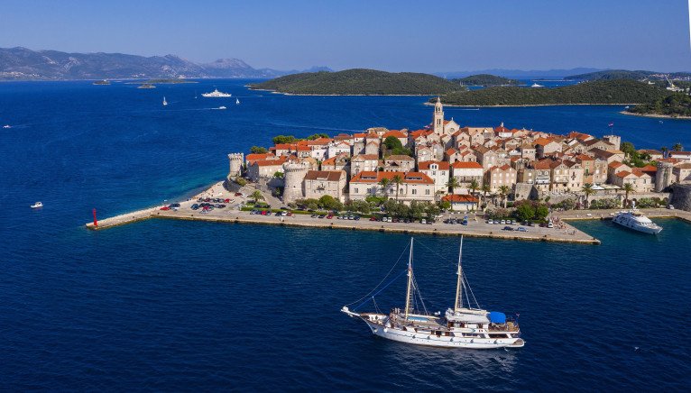 Riviera Travel gallery image