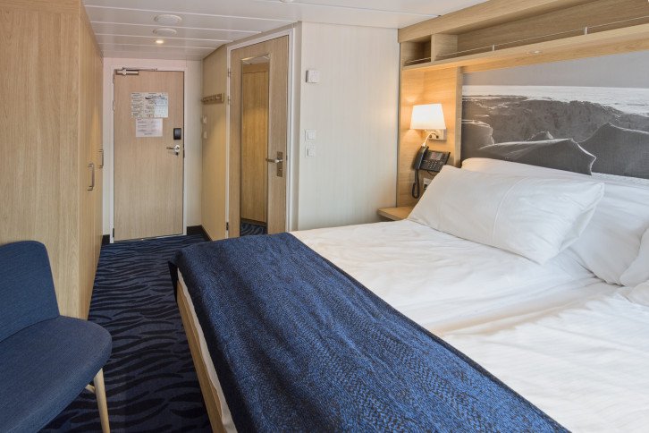 Polar Outside | Outside Cabin