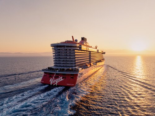 Scarlet Lady Image