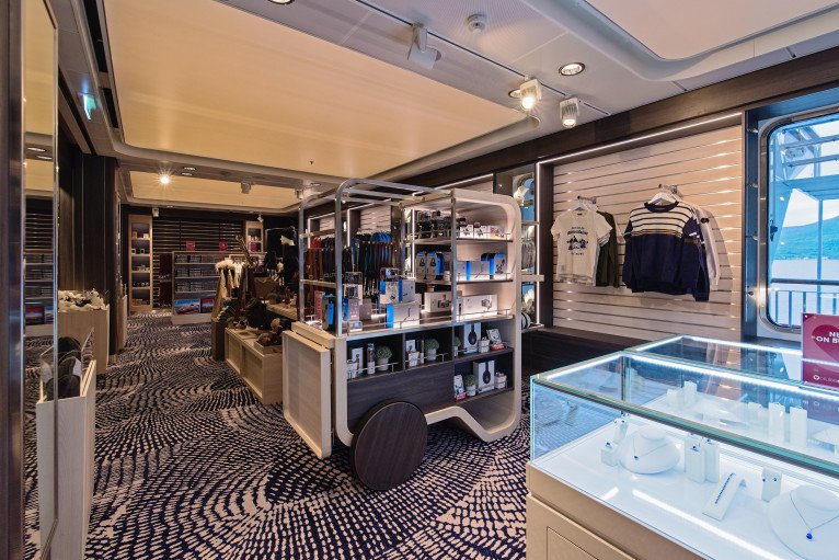 Shop on MS Roald Amundsen
