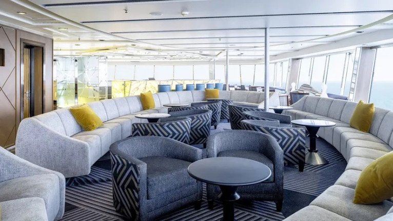 Le Panoramique Lounge & Nightclub