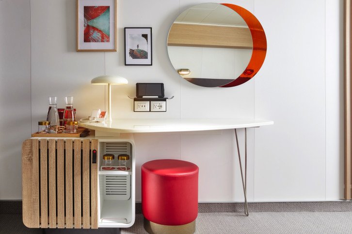 Sea Terrace: Slightly Smaller Balcony