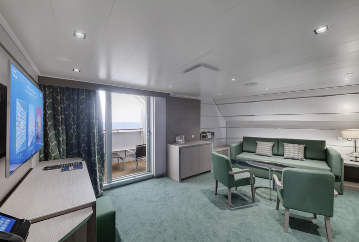 Yacht Club Executive and Family Suite with Balcony