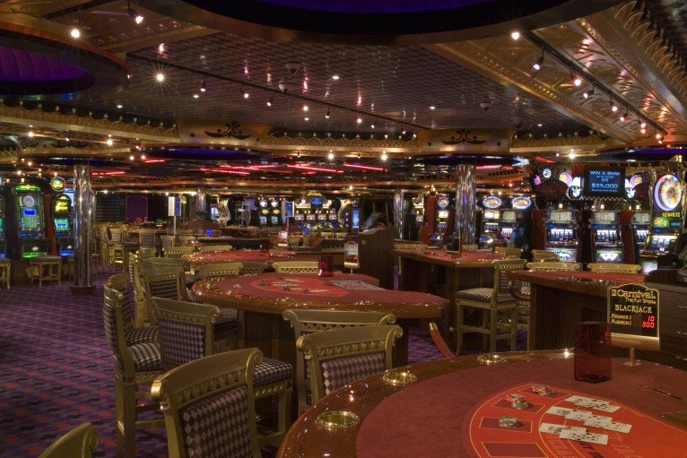 Library on Carnival Splendor