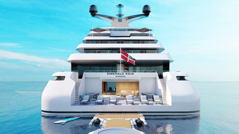 Marina Deck on Emerald Raiya