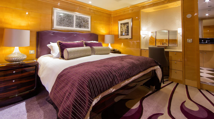 Concierge Royal Suite with Verandah