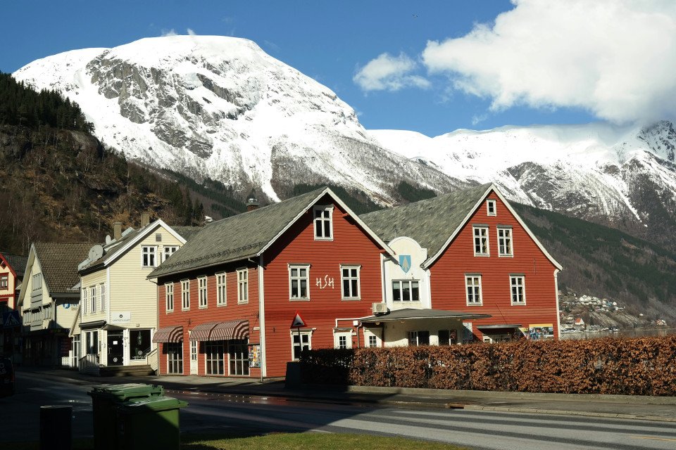 8 Image 8