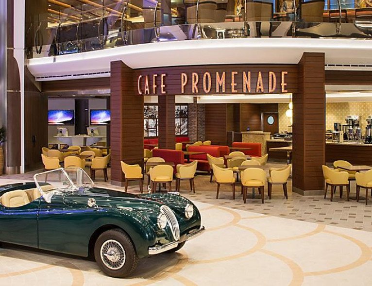Café Promenade on Freedom of the Seas