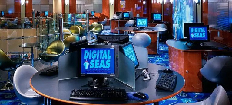 Internet Café on Norwegian Dawn