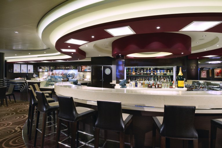 Atrium Bar on Norwegian Breakaway