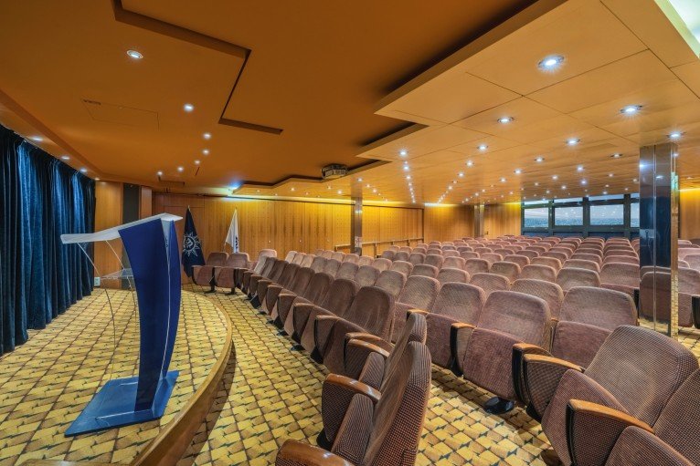 MSC Business Centre on MSC Sinfonia