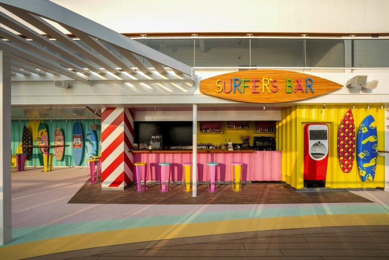 Surfers Bar on MSC World Asia