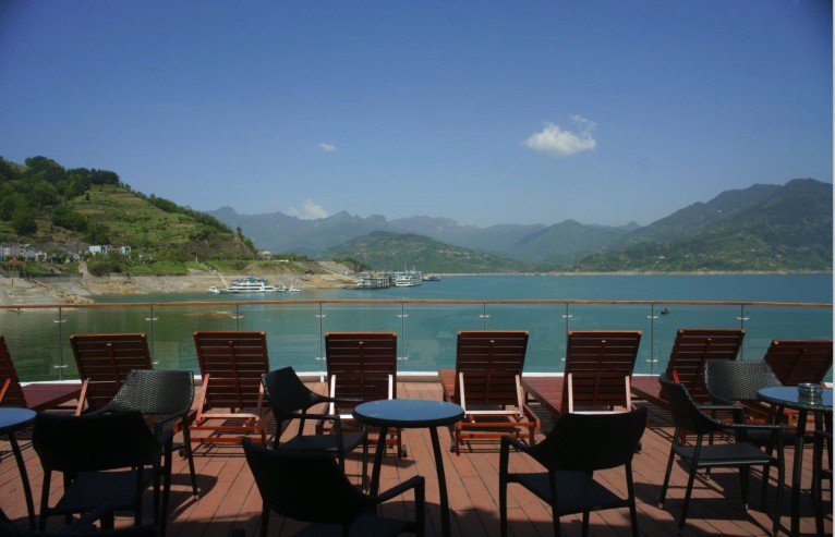 Riviera Travel gallery image