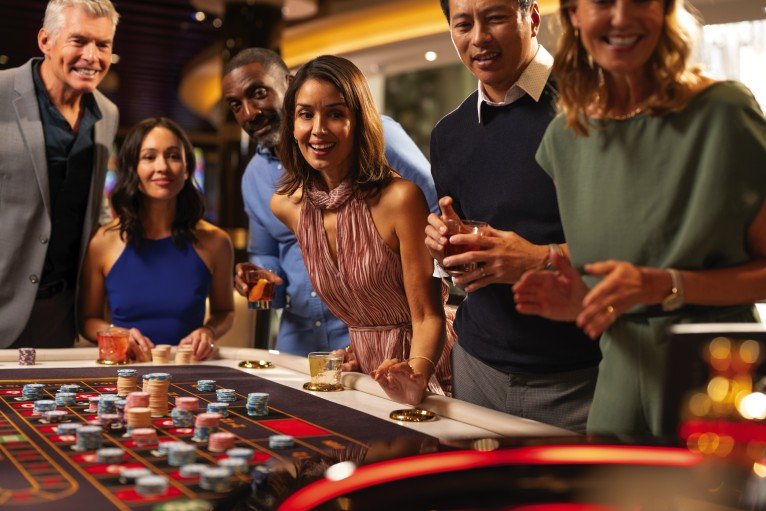 Jade Casino & Bar on Norwegian Jade