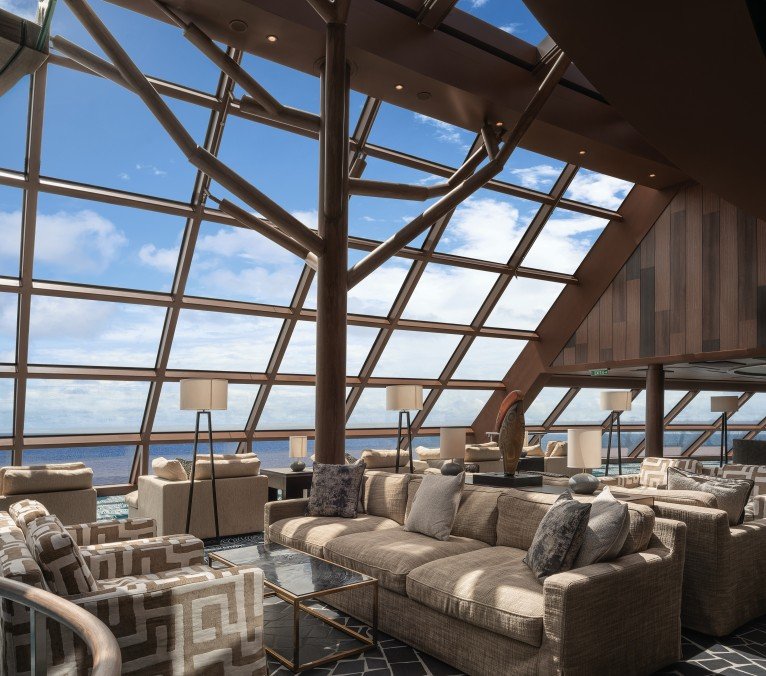 Horizon Lounge on Norwegian Bliss
