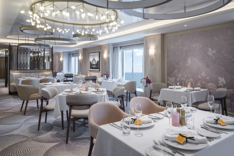 Le Bistro on Norwegian Gem