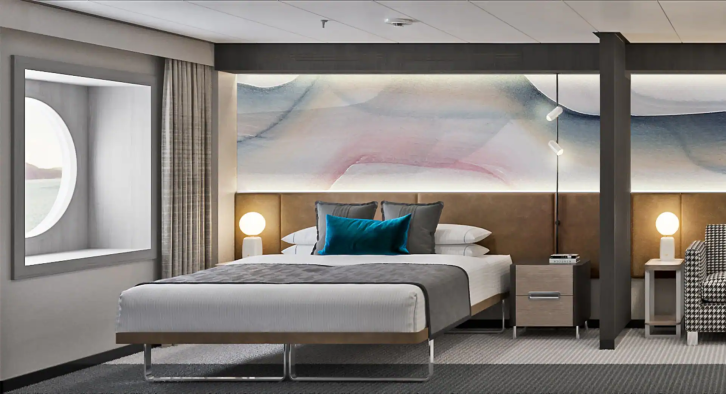 Oceanview with Round Window