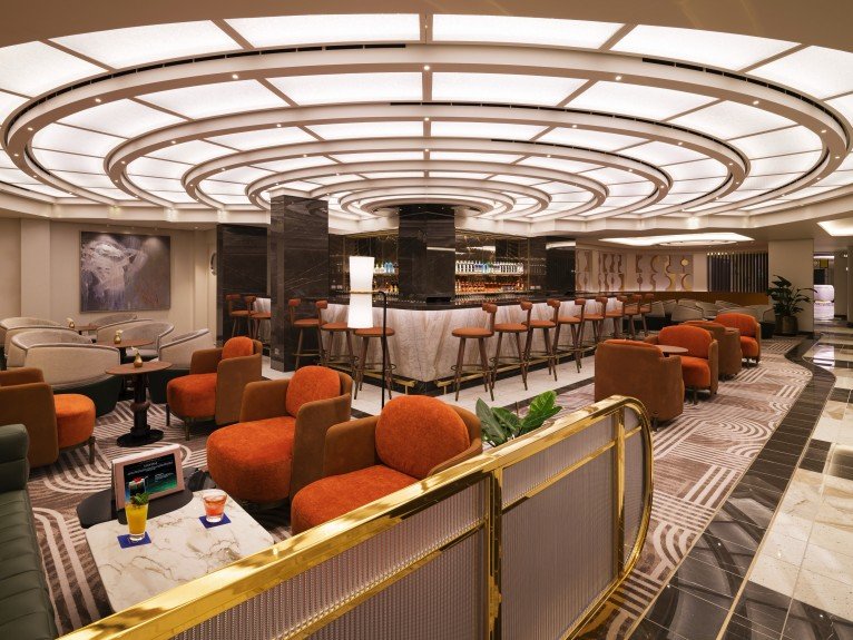Metropolitan Bar on Norwegian Aqua