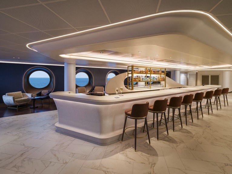 Penrose Bar on Norwegian Aqua