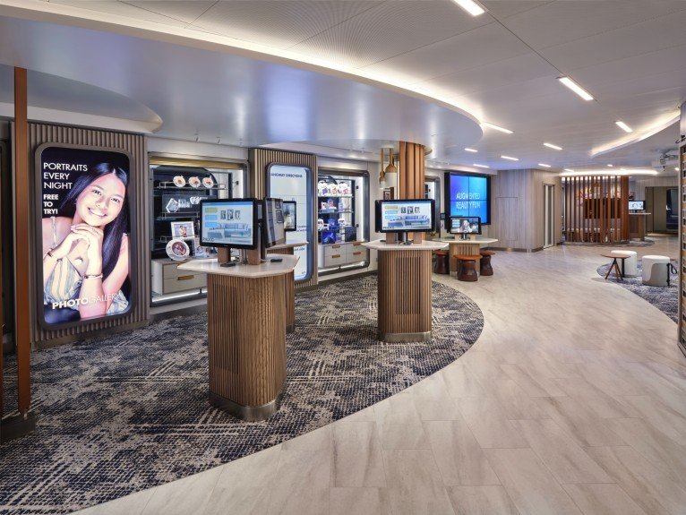 Professional Portraits on Norwegian Viva