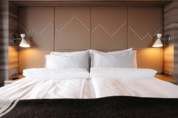 Expedition Suite | Corner suite with balcony