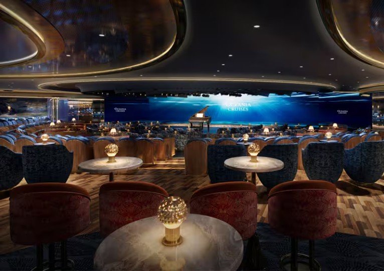 Oceania Sonata Lounge