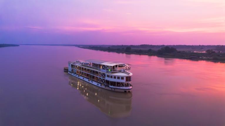 Riviera Travel gallery image