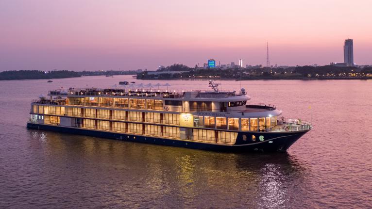 Riviera Travel gallery image
