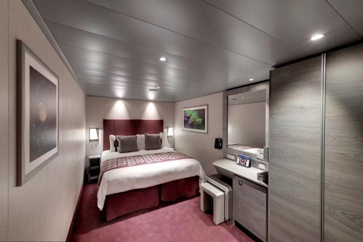 Interior (Bella Experience)