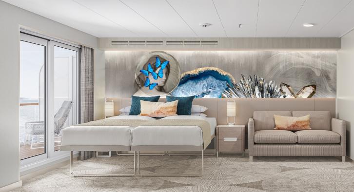 Forward-Facing Club Balcony Suite
