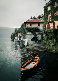 Lake Como cruise port