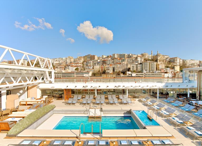 Main Pool on Viking Leda