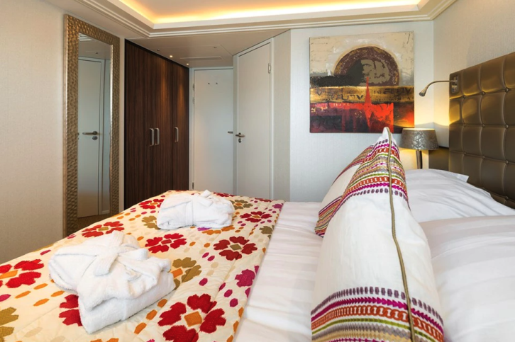 Category CB  cabin on AmaViola