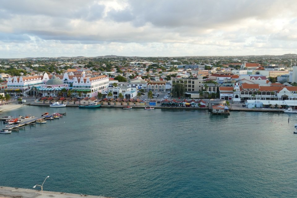Oranjestad cruise port