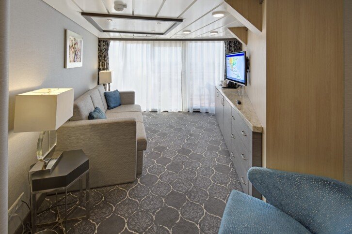 Spacious AquaTheater Suite - 1 bedroom on Allure of the Seas