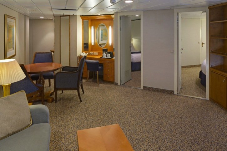 Owner's Suite - 2 Bedroom on Brilliance of the Seas