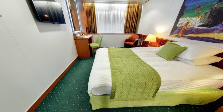 Single Ocean View (K) cabin on Balmoral