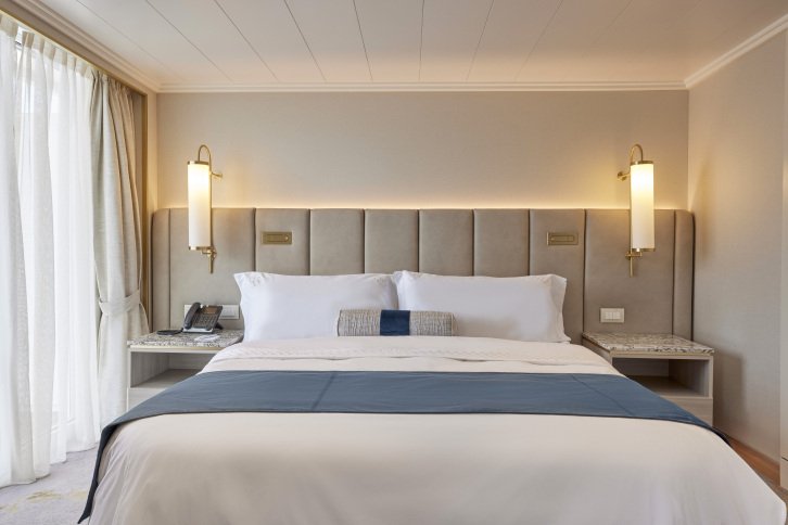 Sapphire Veranda Suite on Crystal Serenity