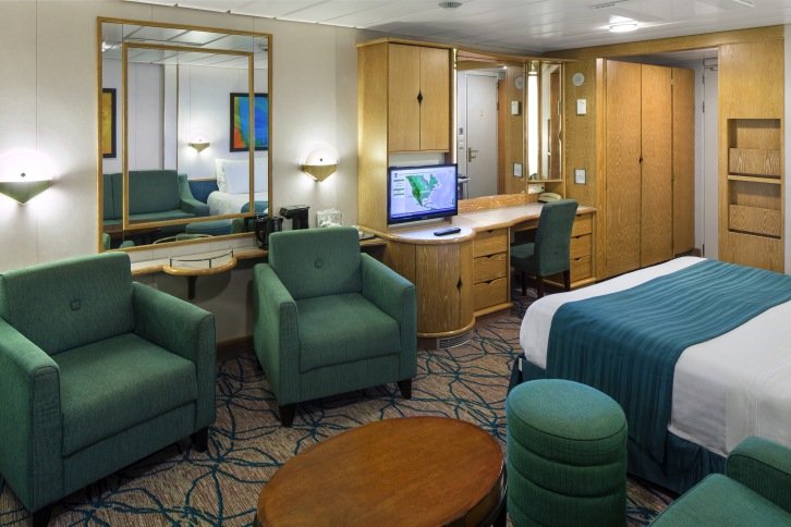 Junior Suite on Grandeur of the Seas