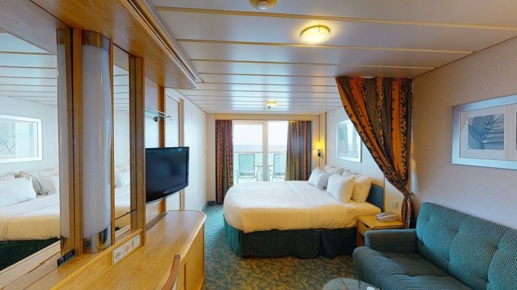 Sunset Ocean View Balcony cabin on Independence Of The Seas