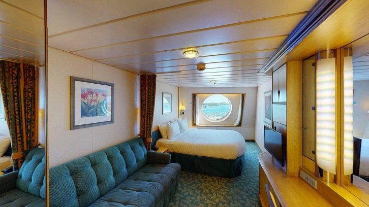 Spacious Ocean View cabin on Mariner of the Seas