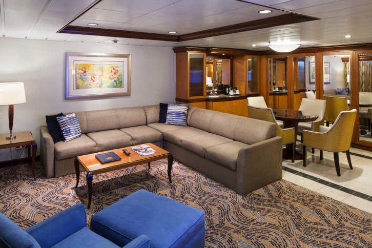 Owner's Suite - 1 bedroom on Navigator of the Seas