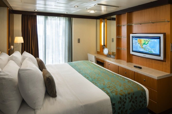 AquaTheater Suite with Large Balcony - 2 bedrooms on Oasis of the Seas